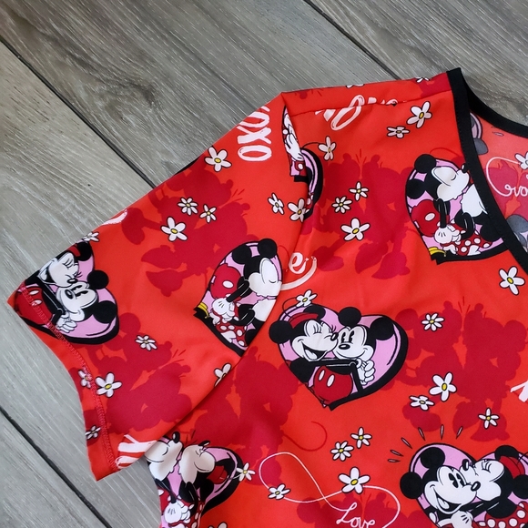 New Disney Mickey and Minnie scrub top - Picture 5 of 16